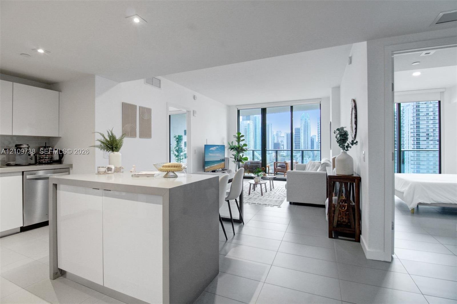1600 1st Ave #2207 — Canvas Miami